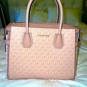 RARE MICHAEL KORS PURSE